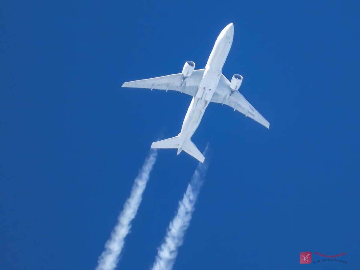 TheSnoopySnoop's tweet photo. #AF85 Air France
Boeing 777-228(ER) F-GSPA
554mph @ 41,000ft (7.765 miles), SFO/CDG

#avgeek #planespotting #nikonphotography #aviationphotography @airfrance https://t.co/xaopMgBpaK