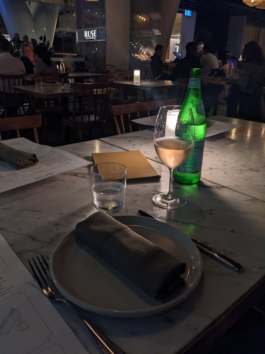 AugustaSupple's tweet photo. Before #bestfriendsally and #jacattack arrived for dinner... the quiet before the hilarity. https://t.co/IUjEyY3fCB
