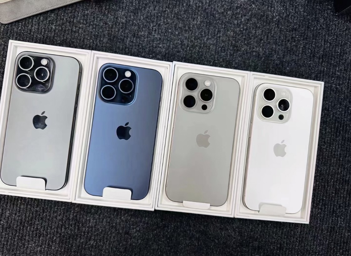 【Phone are us】復活企画の再始動！

ドドンっと！以下から抽選エントリー ✔︎

・ iPad Pro × 2名様

・ AirPodsPro × 2名様

・ Macbook Pro × 2名様

・ iPhone 15 Pro × 2名様

・ iTunes(10,000) × 5名様

■参加
フォローリツイート
景品受取先《bit.ly/3Gv3gO6》

10月31日：締切