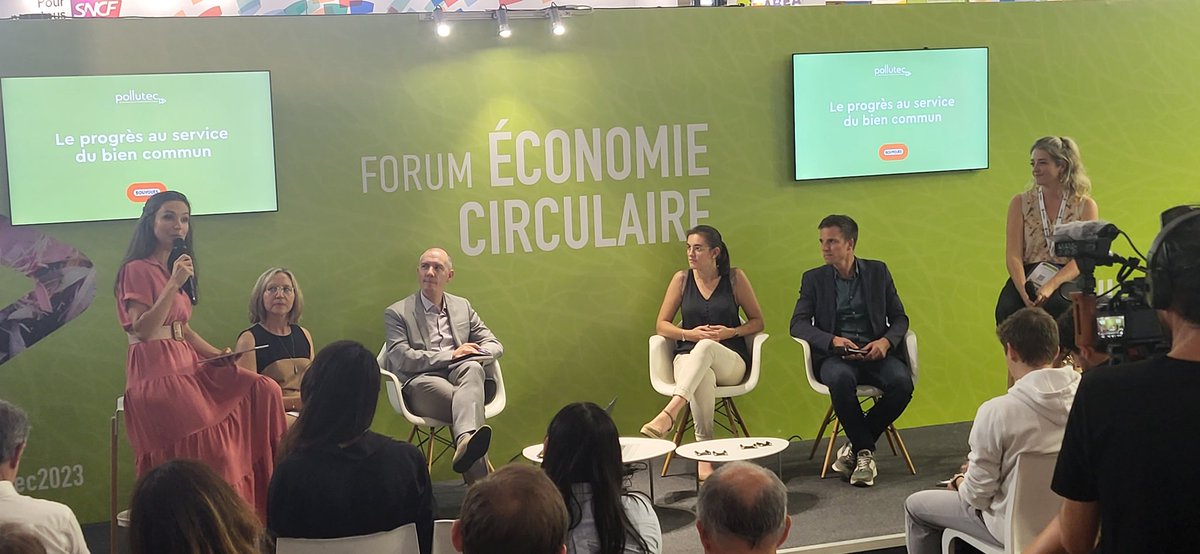 CHBU1's tweet photo. #Pollutec2023 "Comment réemployer les matériaux  de construction ?" Table ronde. Annonce du lancement de #Cyneo @Bouygues_BatIDF, plate-forme de remploi des matériaux de second œuvre ! @GroupeBouygues  @GroupeColas  @Bouygues_Immo @LinkCity @ChristineGrezes @guillaumecarli5 https://t.co/E6wV6SrBQj