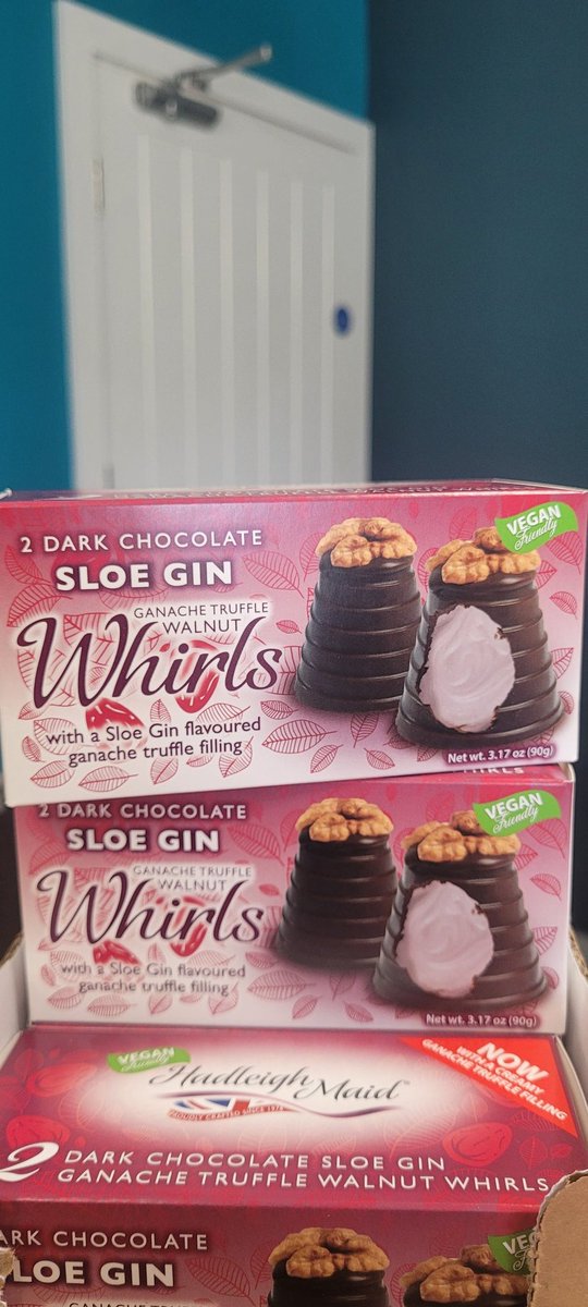 PantryMolly's tweet photo. Just because I like to spoil you all and the rum ones are popular.
Here for the festive season only!
#slowgin #walnutwhip #walnutwhirl #vegan #treatyourself #mollyspantry https://t.co/haaUdVWWU2