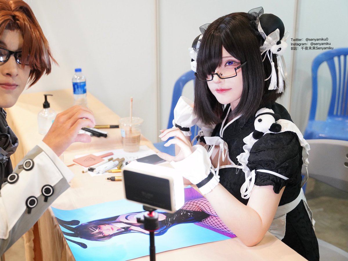 漫展见面会结束了！感谢大家来看我🙏
玩的很开心，下次见 https://t.co/lbGyx3KUe2
