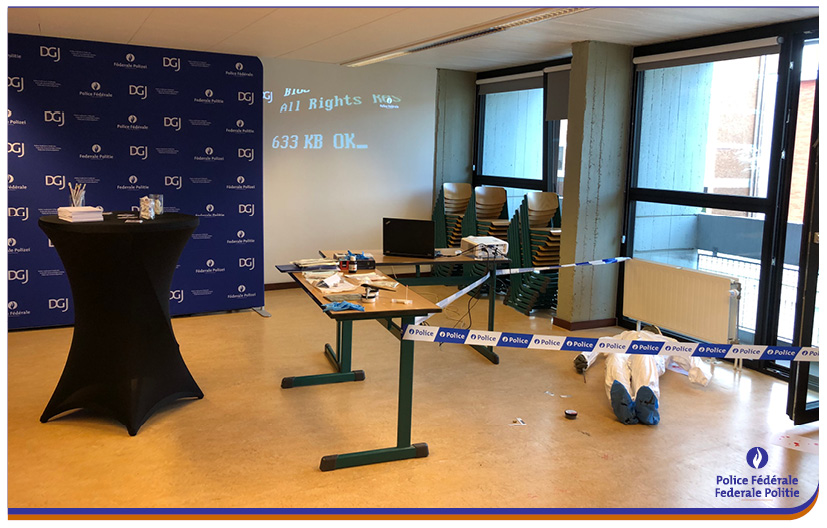 policefederale's tweet photo. Une centaine de visiteurs a visité les stands de la Police Judiciaire Fédérale, lors des portes ouvertes de l’Ecole de police de Namur. Côté PJF, l’accent a été mis sur les carrières dans les profils spécialisés ICT, EcoFin, police scientifique et les unités spéciales. #jobpol https://t.co/UciUvyRRCF