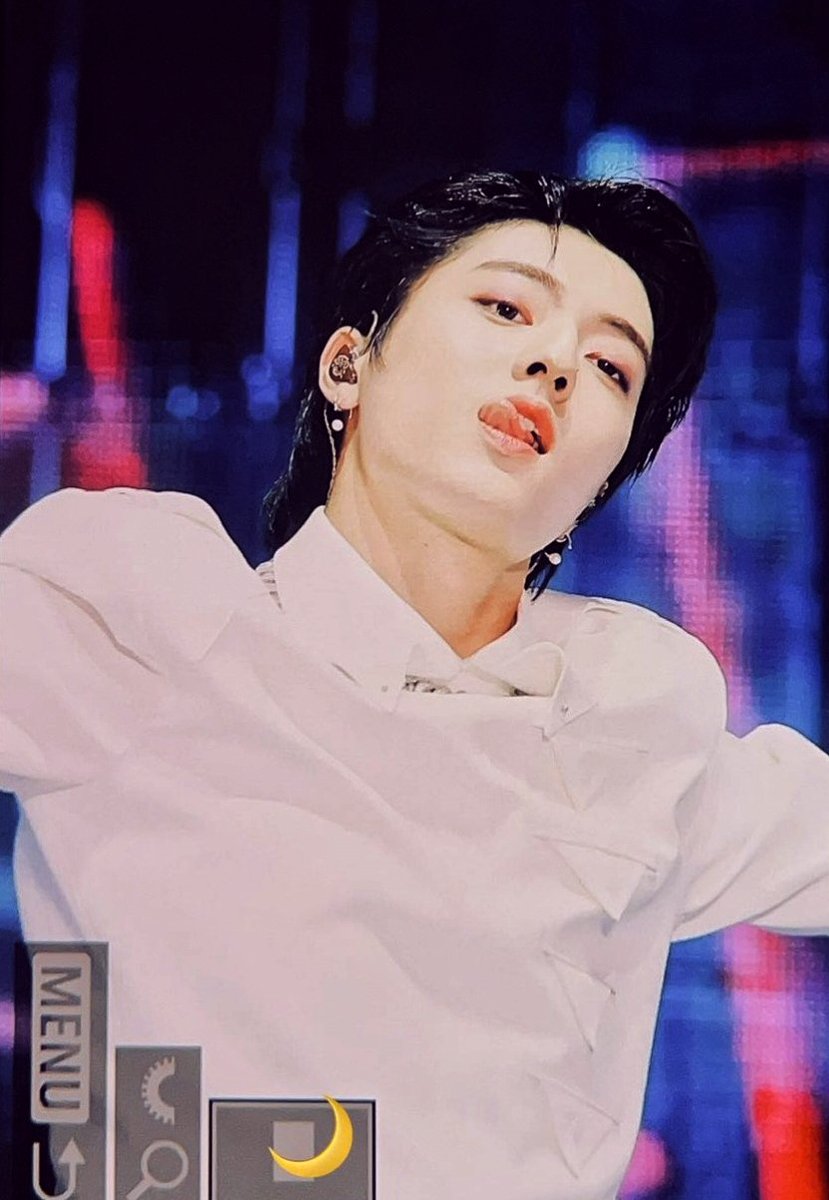 hd_haruto's tweet photo. look at HIM 🥵 https://t.co/kX2FCyVtHn