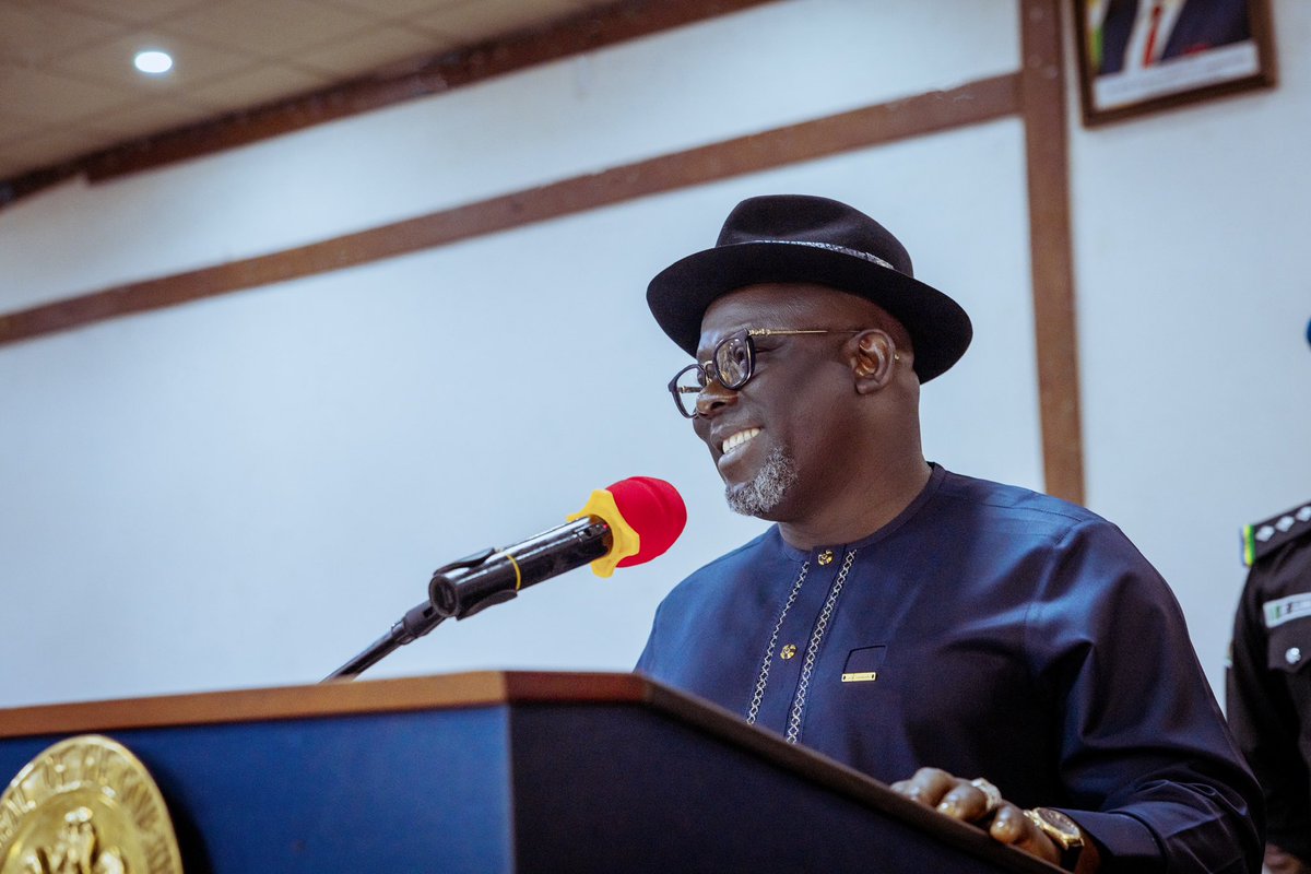 DSGovernment's tweet photo. Today, Governor Sheriff Oborevwori inaugurated members of the Delta State Advisory and Peace Building Council whom he described as men and women of great wisdom, exemplary character, track record of performance, and proven leadership qualities. https://t.co/tFwVK4LUxi