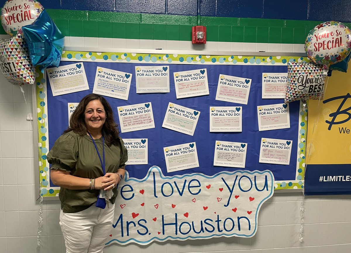 ThornwoodSBISD's tweet photo. TWe love you, Mrs. Houston! Happy Principal Appreciation Month but for our Tigers…EVERYDAY💙💚 @SBISD #OneTEAMOneLimitlessDream https://t.co/oKDpKLcocm