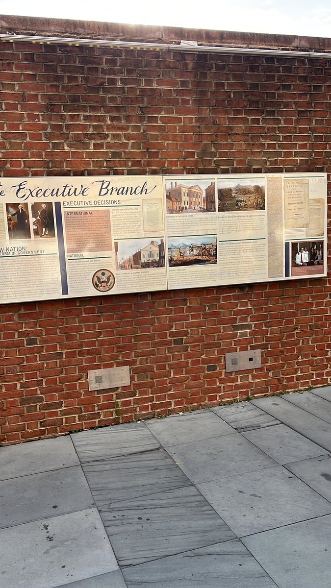 vossDCbus2's tweet image. Independence Hall #bus2