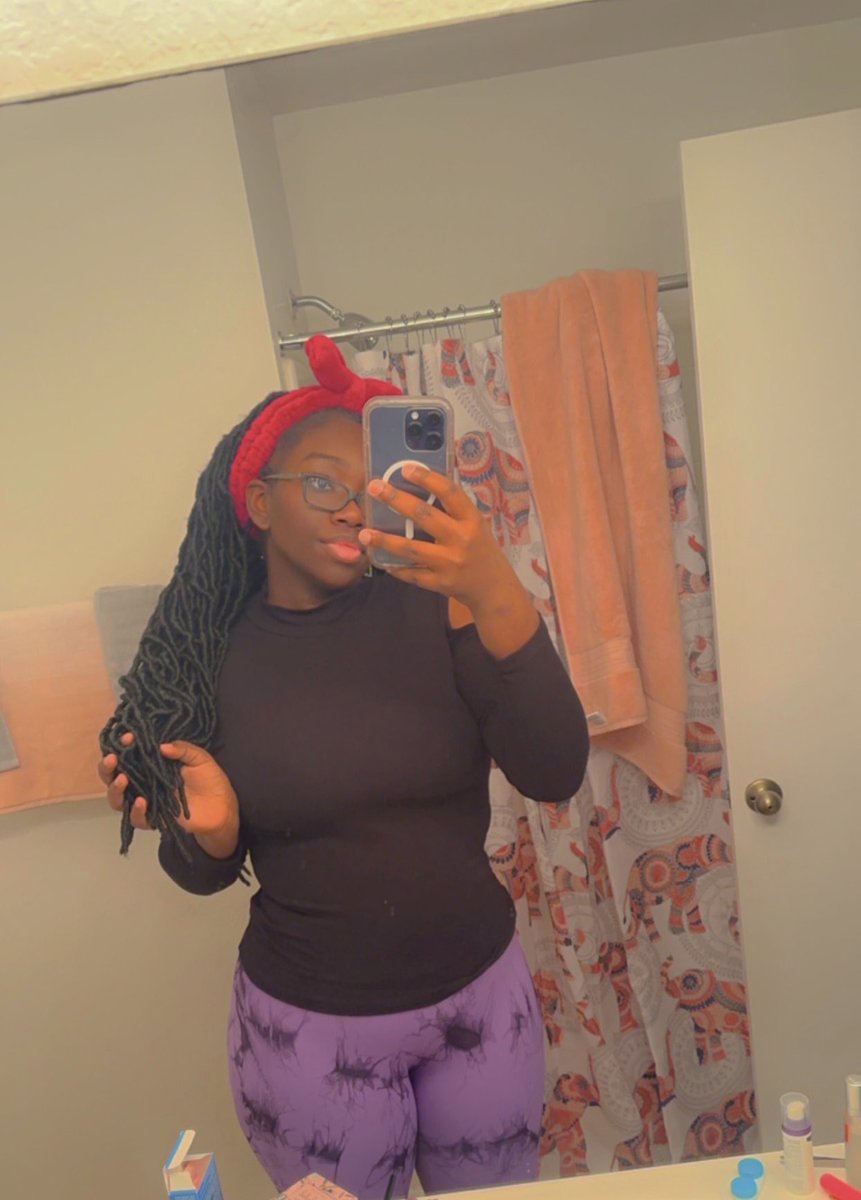 AyeeeItsDLC's tweet photo. Hope you’re having a great day. 🩷💜💙 https://t.co/xAZRVxfCmI