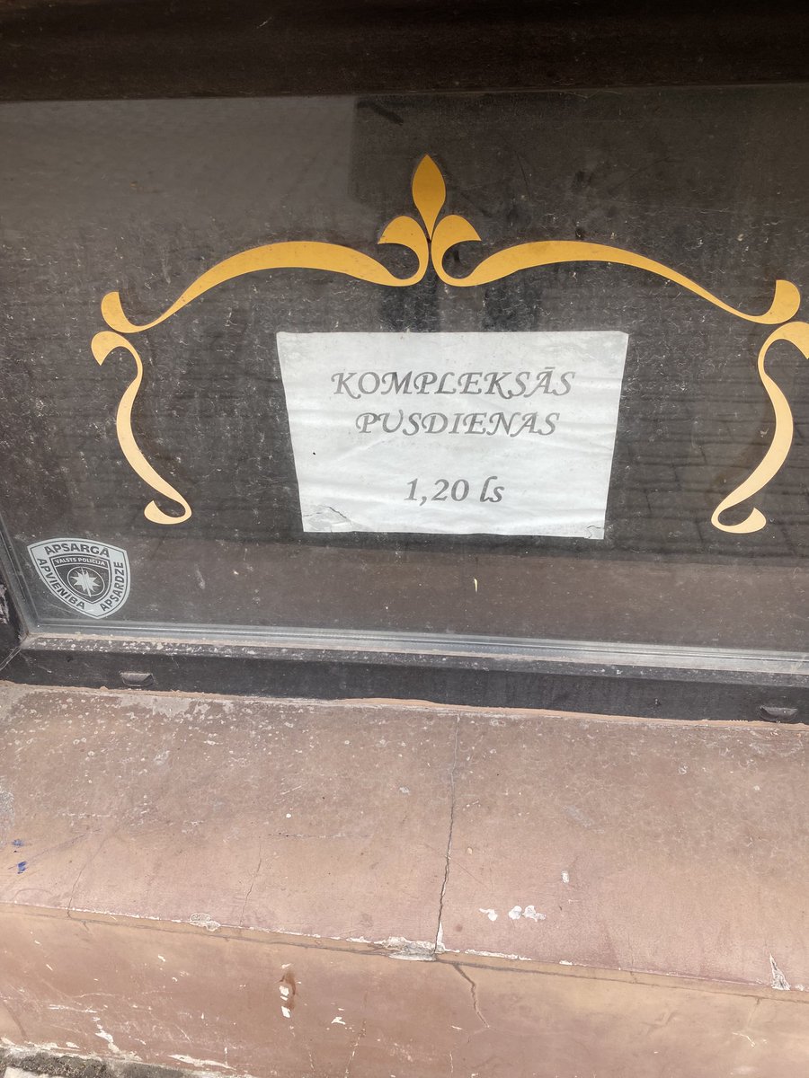 Vēstures liecības Dzirnavu ielā. 🙂