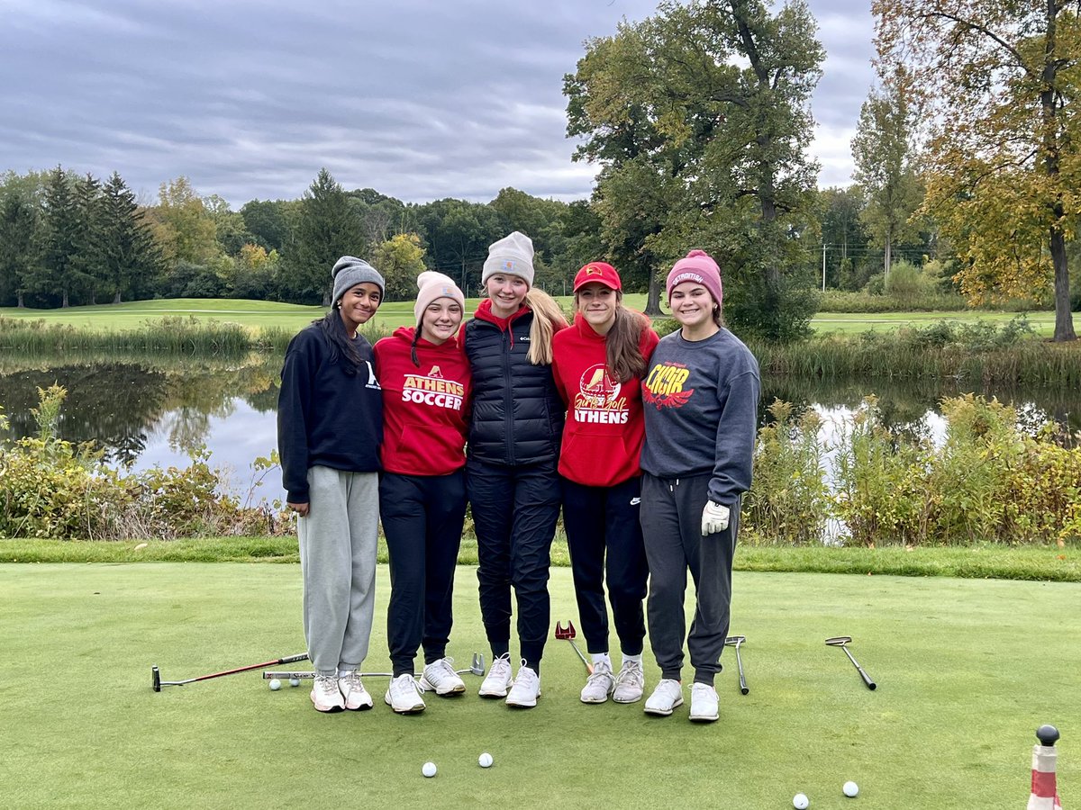 athensredhawks's tweet image. Girls Golf team warming up for Regionals. #GoHawks