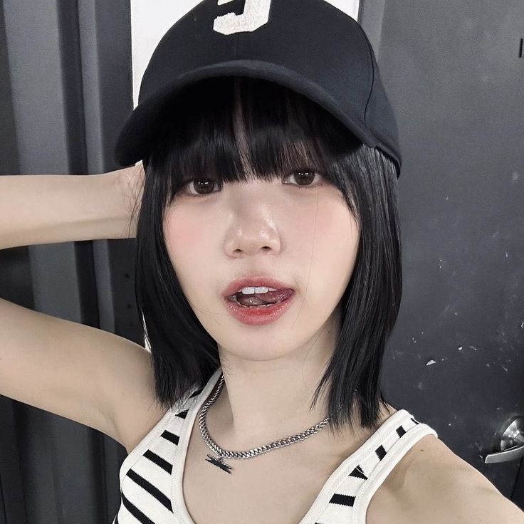 gambafearnot's tweet photo. ──★ ˙ ̟ holii soy gamba, soy nuevo en #kpoptwt #stantwt y estoy buscando mutis y amigos!!🦐
ꪆ୧ he/him 
ꪆ୧ multistan; le sserafim, IVE, (G)I-DLE, STAYC, TWICE, NMIXX, EVERGLOW, Dreamcatcher, ITZY💕
—♡    
♡ / ↻ para ser mutuals,  ty ! ( followback ) — १ : ♡ https://t.co/5bUhZqEa7P