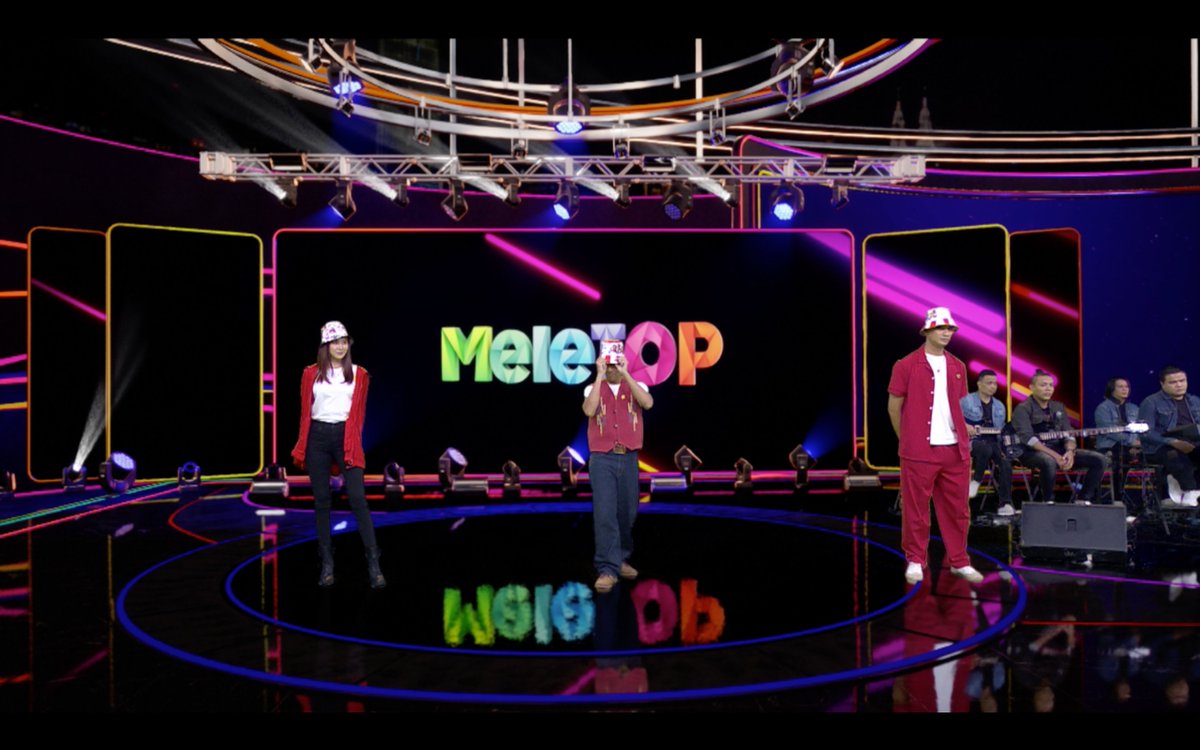 MyMeleTOP's tweet image. Wah wah! Mai dah @naimdanielx #ElizabethTan #Ucop. Fuh siap catwalk tuuu! #meletop