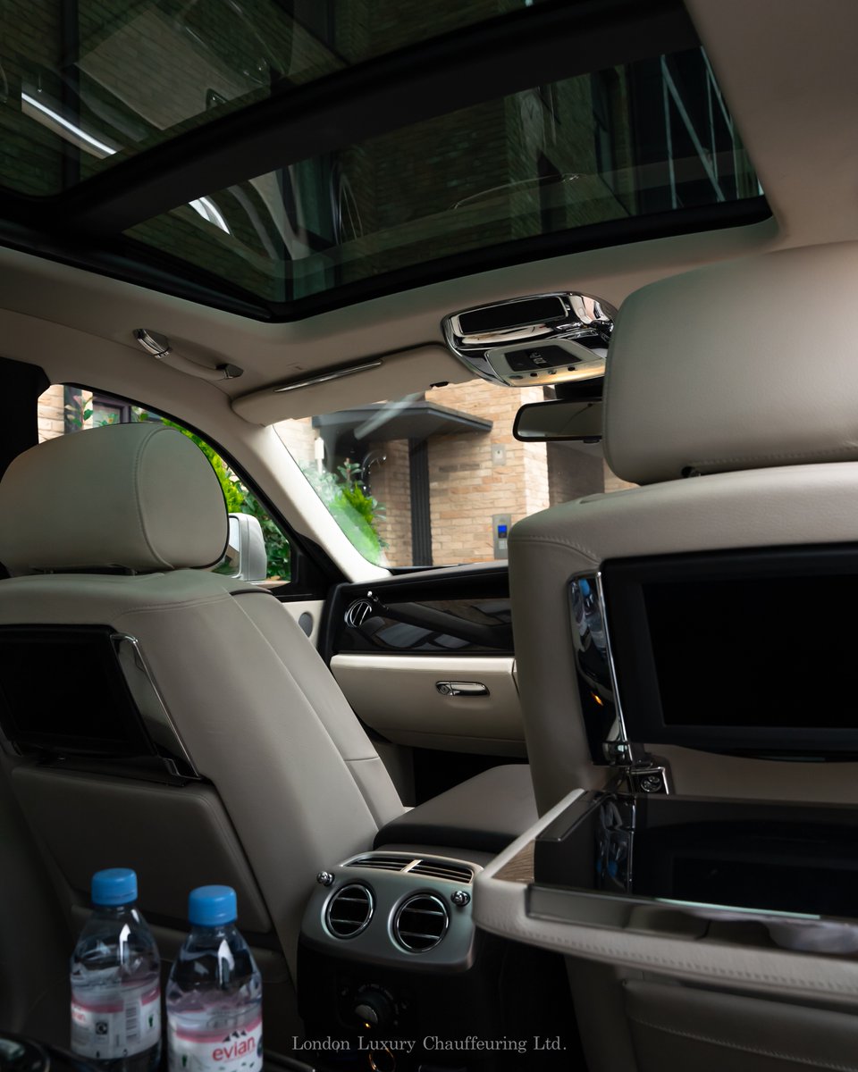 LLCCARS's tweet image. Inside the chauffeured Rolls Royce Ghost, where the white leather interior sets a tone of unrivaled luxury. Every ride is an experience in elegance and refinement.

📧 info@llccars.co.uk
📞 02080 041555

#llccars #londochauffeur #chauffeurservice #luxurylife  #vipservice