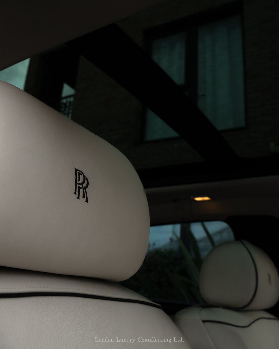 LLCCARS's tweet image. Inside the chauffeured Rolls Royce Ghost, where the white leather interior sets a tone of unrivaled luxury. Every ride is an experience in elegance and refinement.

📧 info@llccars.co.uk
📞 02080 041555

#llccars #londochauffeur #chauffeurservice #luxurylife  #vipservice