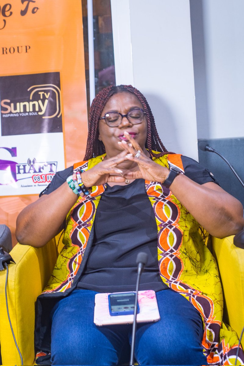 SunnyFMGhana's tweet photo. Her visit to the studio this morning was angelic. The anointing behind her voice is from above. Helen Yawson was on the IMDrive to bless us with her new release, Can't Live Without You, featuring Efe Grace.

This is a must-listen song for prayer and your spiritual nourishment. https://t.co/3r5OpDAN86