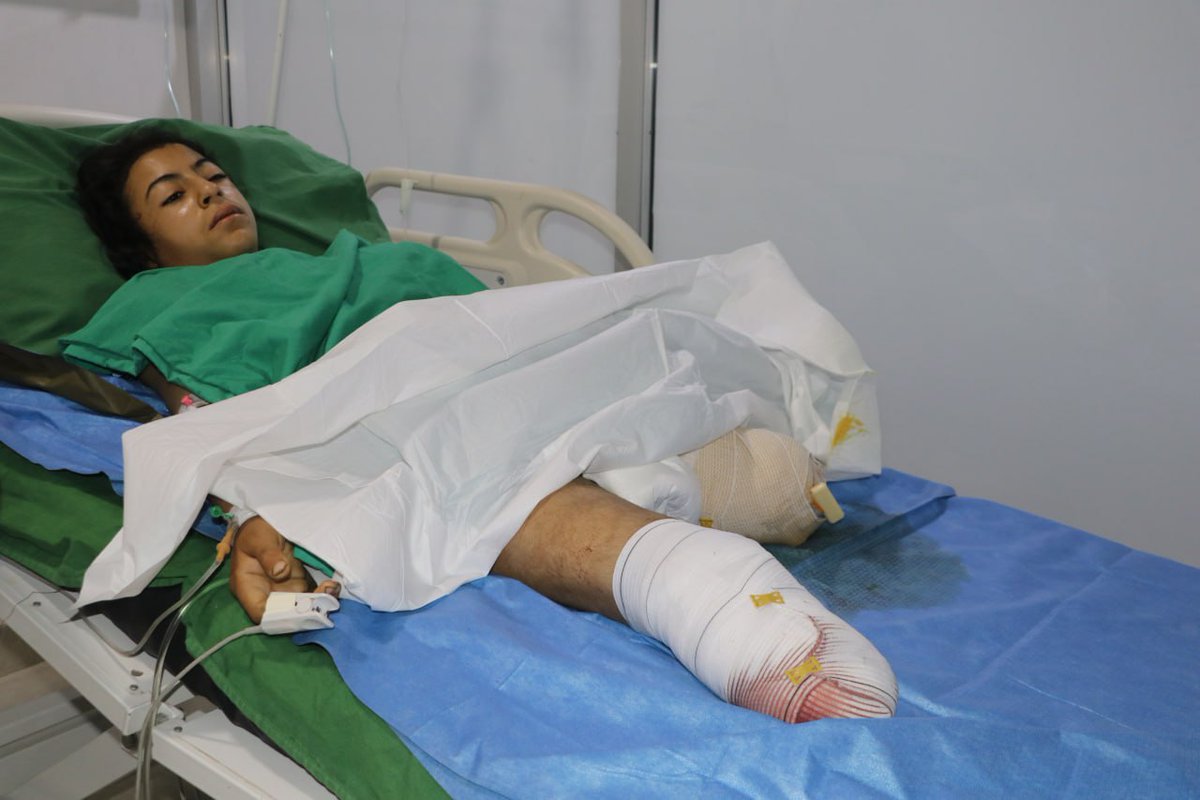 hawzhin_azeez's tweet photo. The damage that Turkey has caused to civilians and life in #Rojava outweighs what ISIS did by a 100 times. At least under ISIS you could live peacefully if you adhered to extremism. With Turkey its a state of perpetual violence, bombings, airstrikes solely to cause endless DEATH. https://t.co/gmCExMGFsP