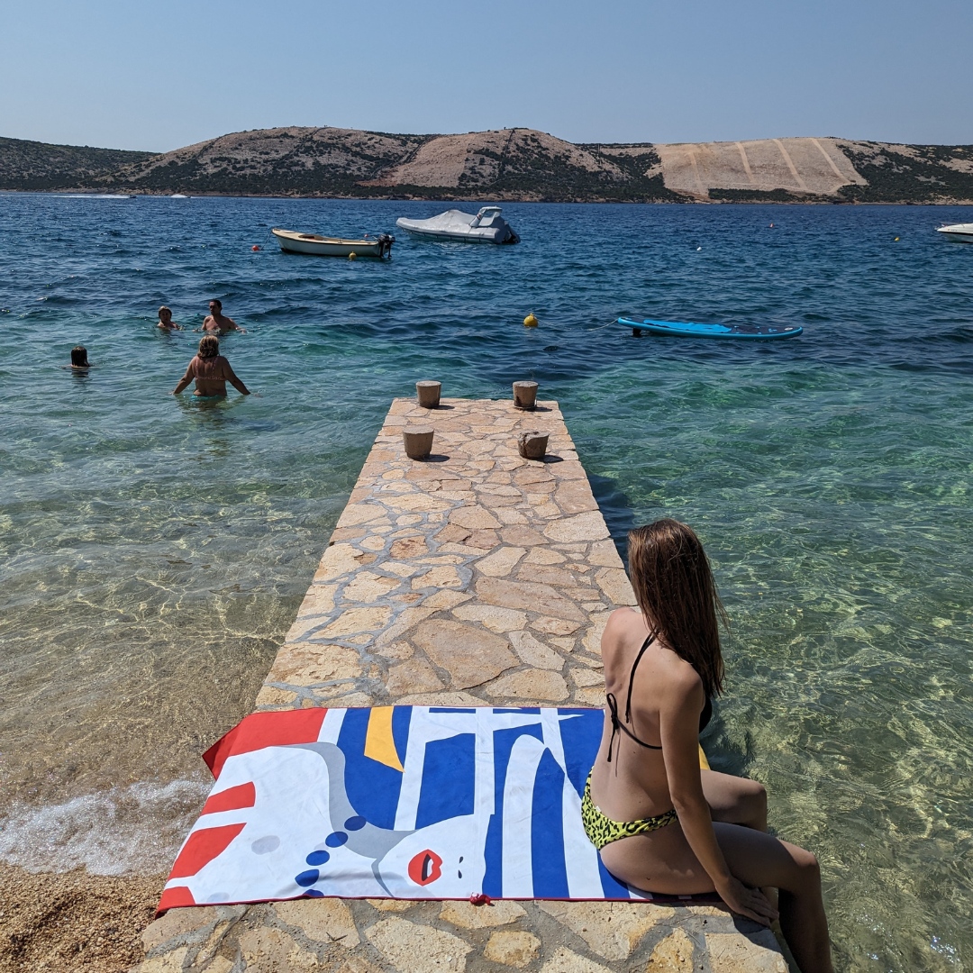 venture_4th's tweet photo. Get ready to soak up the sun with the durable and long-lasting VENTURE 4TH beach towels! Tap the link to check out all the fun designs! https://t.co/lGB33DO0gX

#beachtowel #sandfreetowel #microfibertowel #VENTURE4TH https://t.co/Ri1Mb0Nxo5