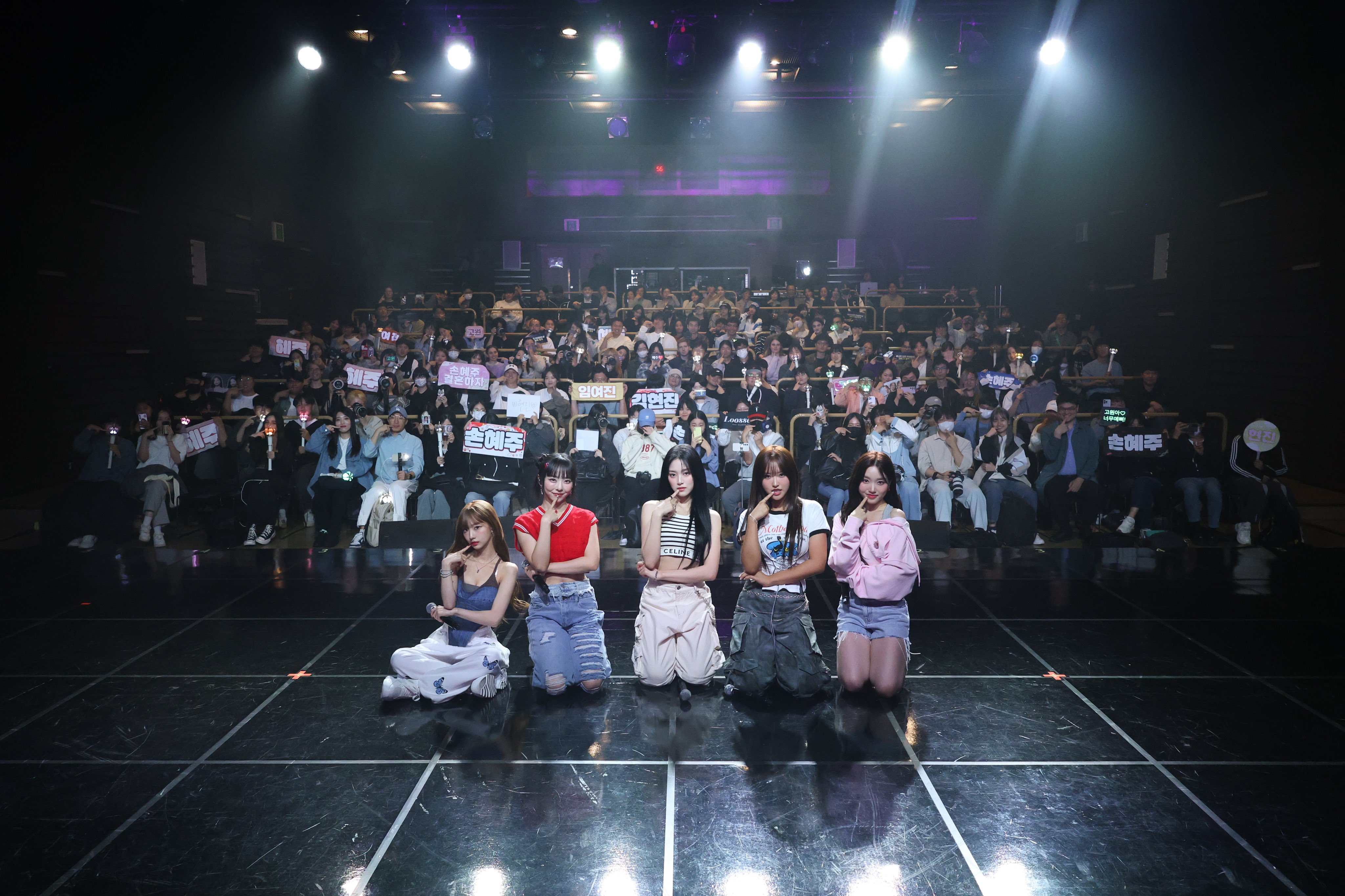 F8FKYwfaIAAqqtS?format=jpg&name=4096x4096