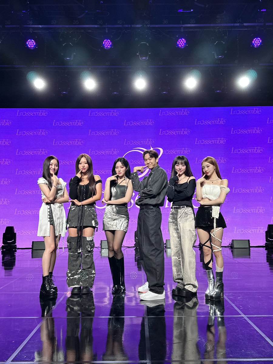 Loossemble_twt's tweet photo. [📷]

231010
Loossemble 1st Mini Album
[Loossemble] FAN SHOWCASE

#끝나지않은루셈블의꿈크루가함께할게 🌙⭐

#루셈블 #Loossemble
#Sensitive https://t.co/tZJmYroSTG