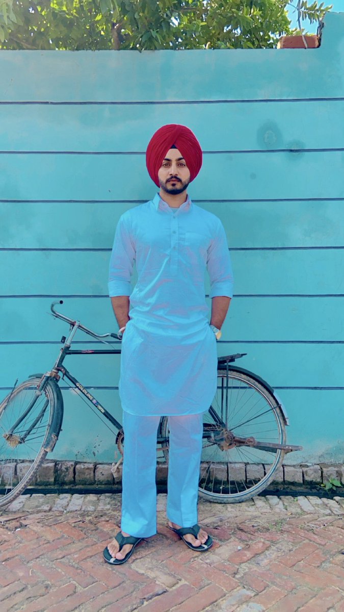 ravijots01's tweet photo. 🔥mittraan te case chllda 👻@diljitdosanjh 🤍❤️❤️‍🔥 #diljitdosanjh https://t.co/GHnWwtVXRJ