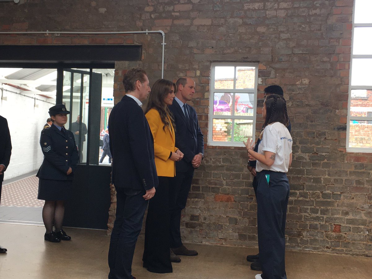 naomi_desouza's tweet photo. A bit of a closer look as the Prince and Princess of Wales arrived in Birmingham this afternoon. Kate is sporting a new bangs-style haircut and a bright yellow blazer https://t.co/ZfrvA2gvCs