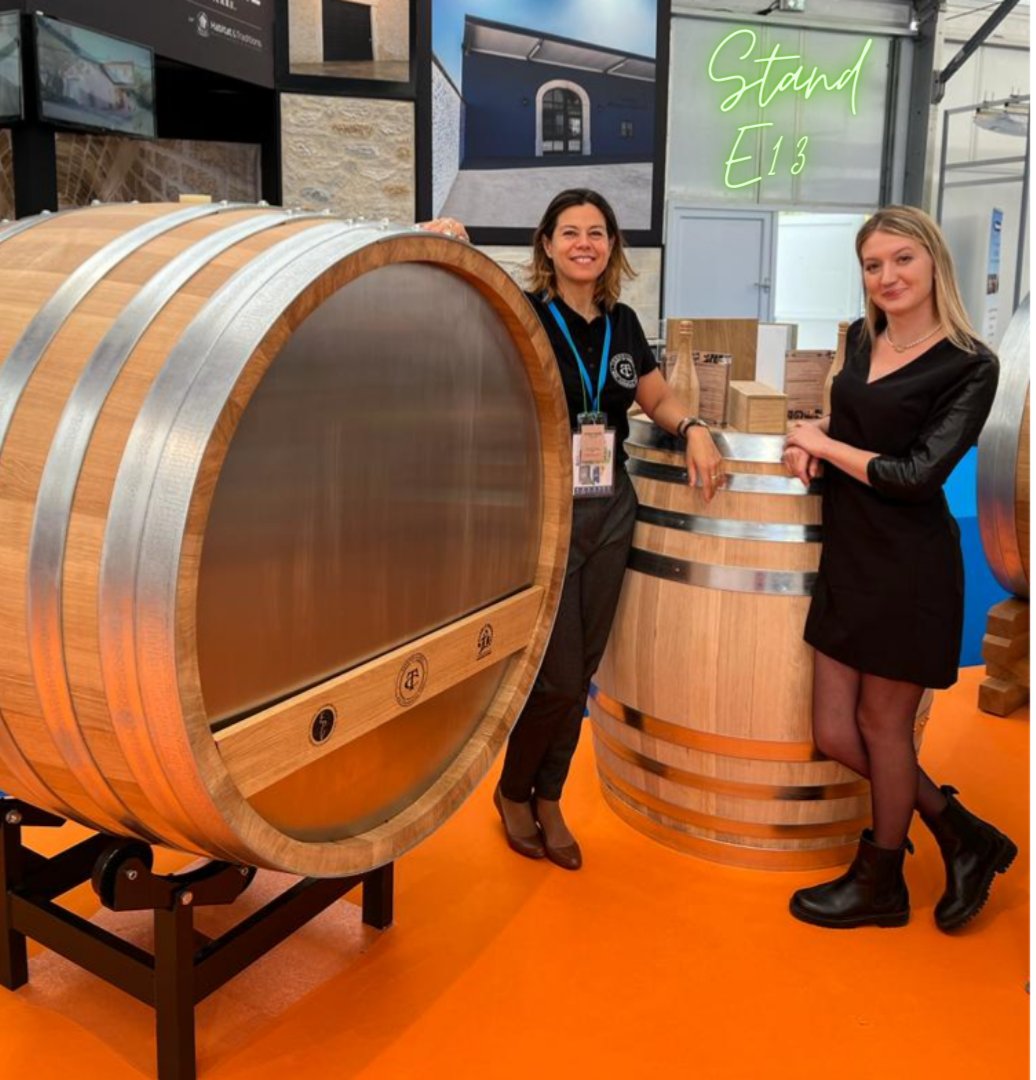 #Viteff23 : Toute l'équipe de la #Tonnellerie de #Champagne (auj. Jérôme, Laura et Stéphanie) a le plaisir de vous accueillir sur son stand (E13) pour parler #vins autour de ses #futs et #foudres ( comme ici notre nouveauté avec fonds métal)