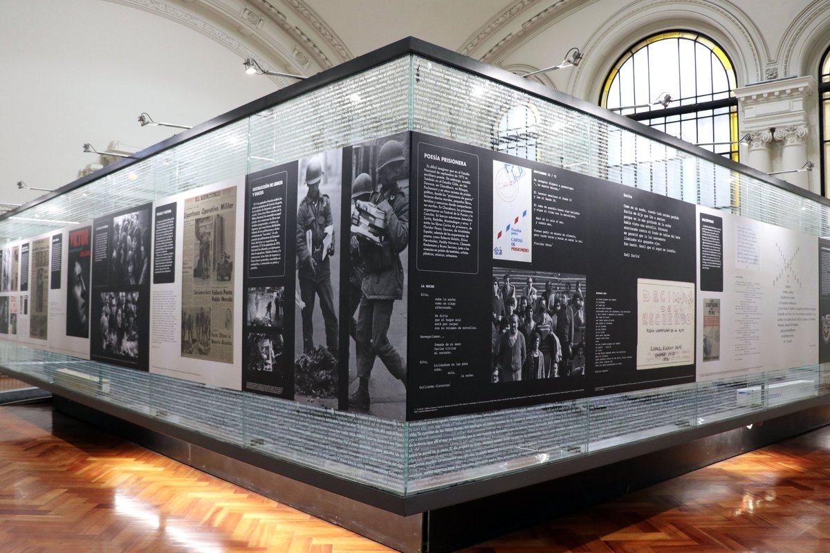 BNChile's tweet image. Mañana a las 18:00 horas inauguramos la expo &quot;Haciendo Memoria, fuentes para mirar el futuro&quot; ¡Les esperamos! y mientras tanto les dejamos esta foto de adelanto. Más info acá: bibliotecanacional.gob.cl/.../la-bibliot…...
#50AñosDelGolpe