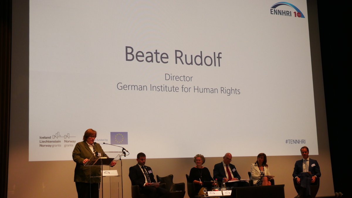 Beate Rudolf, German 🇩🇪 #NHRI Director (@DIMR_Berlin), spoke on securitisation, saying 'the security mindset is that rights are an obstacle & must be limited.'

This has implications in many areas, including asylum and migration where it turns those seeking refuge into a threat.