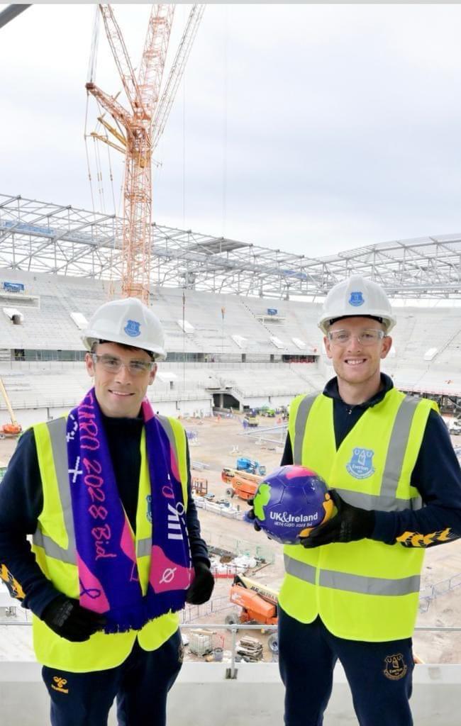 irishtoffees78's tweet image. #Euro2028! 💙⚽️ #BramleyMoore @seamiecoleman23 @JPickford1