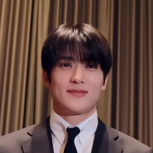 empathyoonoh's tweet photo. pretty boy https://t.co/Emtdg9rcti