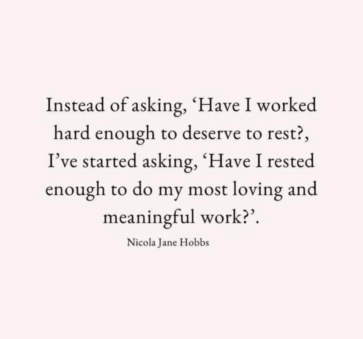 BrianaNBarner's tweet photo. The motto. 💐 https://t.co/BvbtImn5an