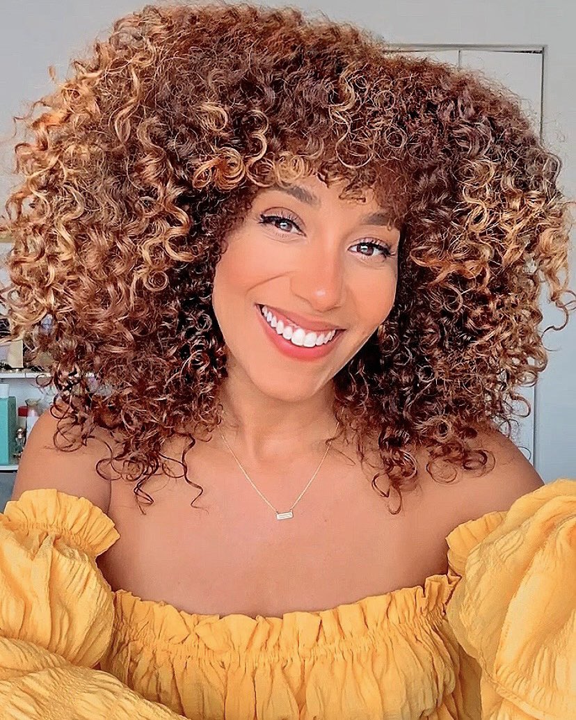 LynnetteJoselly's tweet photo. In a love/hate relationship with hair wash day. 👩🏽‍🦱 #CurlyHairProblems 

Shop #GarnierFructis Curl Nourish: https://t.co/Q52wWHYrYl https://t.co/emKZUBEUGT