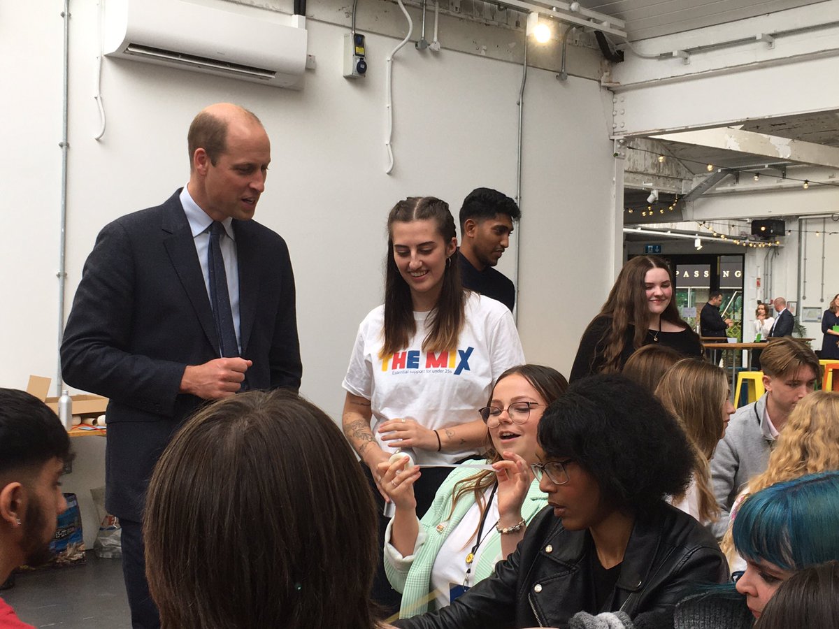 naomi_desouza's tweet photo. Prince William joking that his team is “miles ahead” of Kate’s as they go head to head in team building exercises https://t.co/aWA2A05ysE