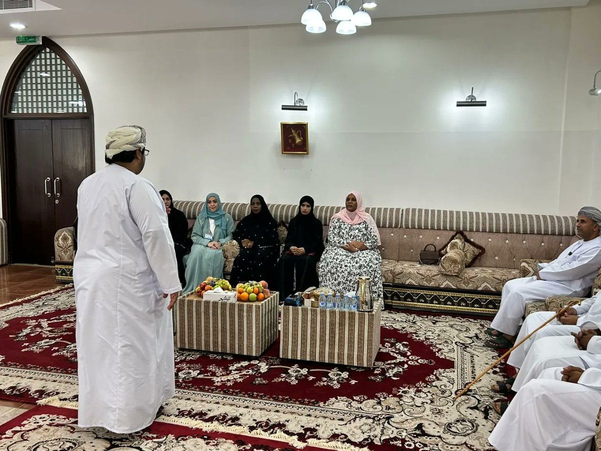 WHOOmanOffice's tweet image. On the occasion of #WorldElederlyDay, @WHOOmanOffice, in collaboration with the @OmaniMOH, paid a visit to the Social Care House for the elderly in #Rustaq, South Batinah Governorate.