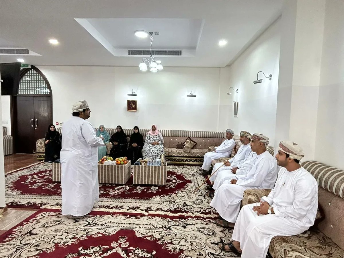 WHOOmanOffice's tweet image. On the occasion of #WorldElederlyDay, @WHOOmanOffice, in collaboration with the @OmaniMOH, paid a visit to the Social Care House for the elderly in #Rustaq, South Batinah Governorate.