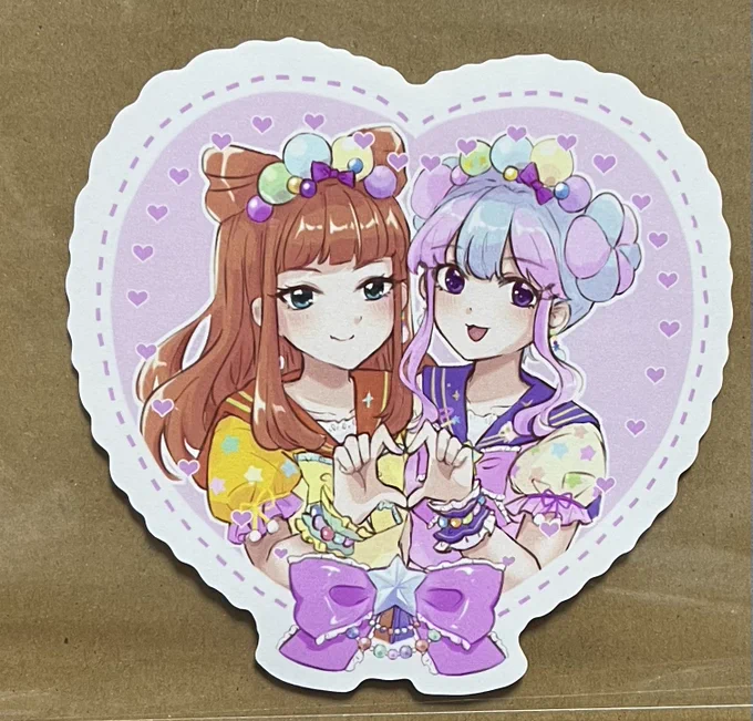 ママさんズのもあります。あかりちゃんも。シールは10cmくらいです。