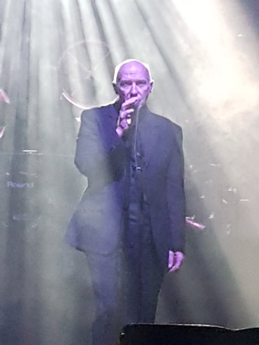 Happy 70th birthday #MidgeUre @<a href="/midgeure1/">midge ure💙</a> hope you have a cracking day 🥳