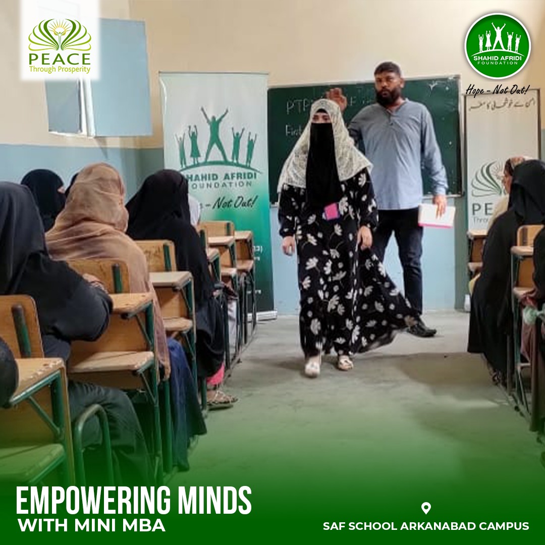 SAFoundationN's tweet image. Cultivating excellence! The #MiniMBA Graduates united at Arkanabad Campus for an empowering workshop. Organized by @bringPTP &amp;amp; #SAF, this immersive session witnessed our Mini MBA participants showcasing remarkable progress. Together, ensuring #HopeNotOut for all!