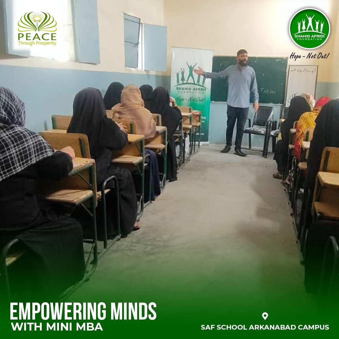 SAFoundationN's tweet image. Cultivating excellence! The #MiniMBA Graduates united at Arkanabad Campus for an empowering workshop. Organized by @bringPTP &amp;amp; #SAF, this immersive session witnessed our Mini MBA participants showcasing remarkable progress. Together, ensuring #HopeNotOut for all!