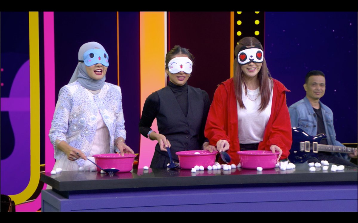 MyMeleTOP's tweet image. Battle MeleTOP “Terciduk” lah pulakkk! Jom tengok antara @HawaRizwana #ElizabethTan @jazmyjuma @elisyasandhaa #UzairHaq @NabilAhmad83 main game ni. #meletop