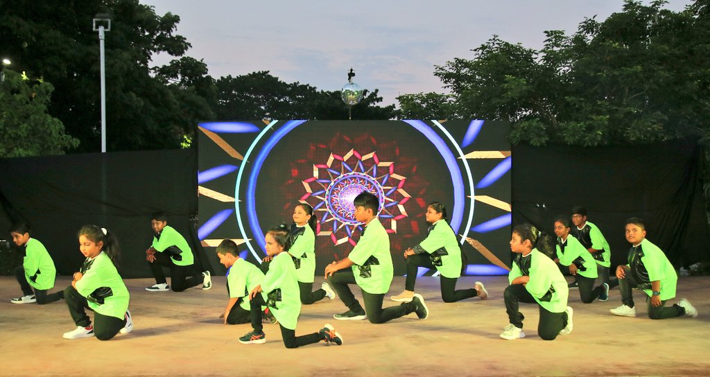 Yoshvas_Studio's tweet photo. #yoshvasdancestudio Pammal Branch Students #first #year #anniversary #dance #show https://t.co/lLZf7tfk10