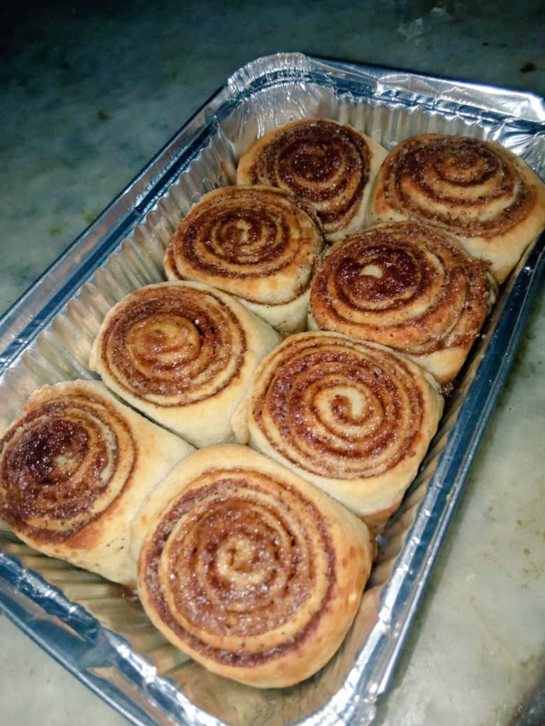 ZobaBdr's tweet photo. وعندنا احلى حلا سينامون 😋 
 
متوفر بصوص شوكولاتة أو حليب مكثف 💗
صحن مكون من 6 قطع ب 1500 
صحن مكون من 8 قطع ب 2000
للطلب 0996698116
متوفر توصيل لكل مكان داخل عطبرة 🏍 https://t.co/3P6KnAu0Sv