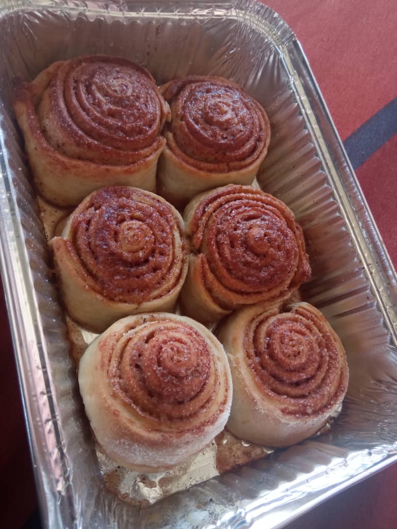 ZobaBdr's tweet photo. وعندنا احلى حلا سينامون 😋 
 
متوفر بصوص شوكولاتة أو حليب مكثف 💗
صحن مكون من 6 قطع ب 1500 
صحن مكون من 8 قطع ب 2000
للطلب 0996698116
متوفر توصيل لكل مكان داخل عطبرة 🏍 https://t.co/3P6KnAu0Sv