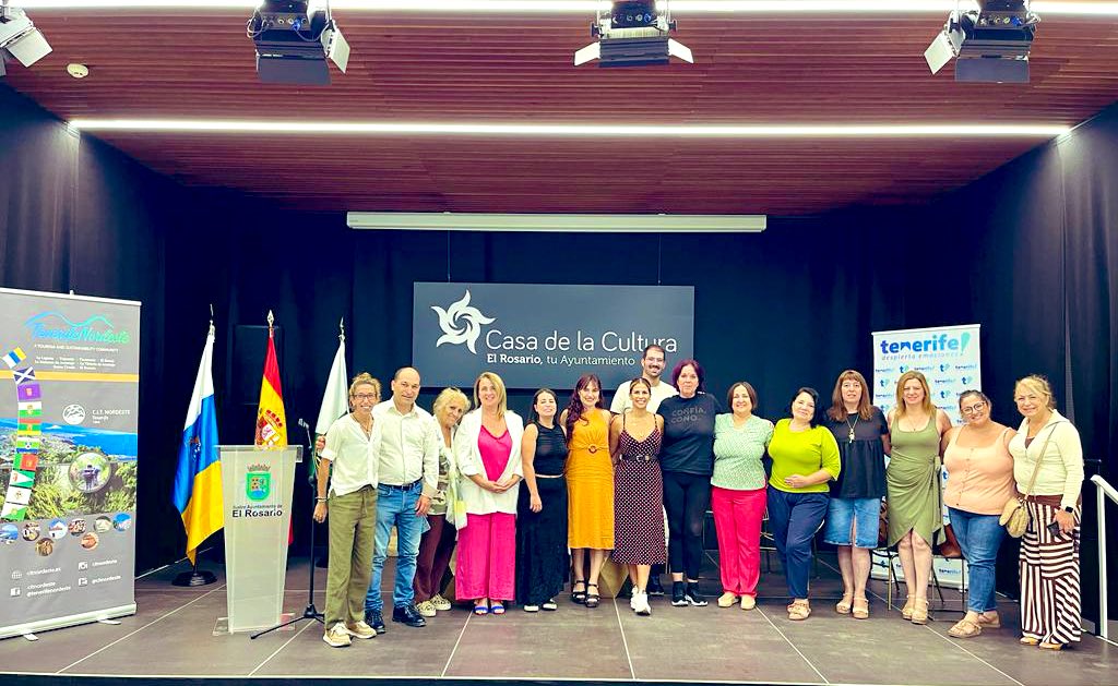 CastherLaura's tweet photo. "Mujer, Claves del Liderazgo en Entornos Sostenibles"

Gracias al @citnordeste por invitarme a participar en este debate con otras excelentes profesionales de las que he podido aprender sobre el medio rural. 

🚴🏽‍♀️🌏Deporte es salud! 

#Weme
#SiempreEnMovimiento https://t.co/bTwOTFDgSk