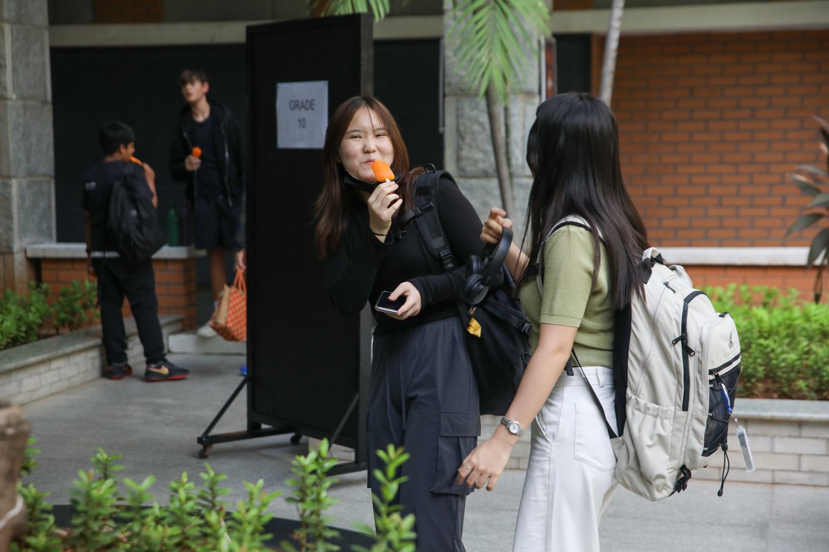 AISChennai's tweet image. Celebrations —big or small—are an integral part of our culture here at #AISChennai. We celebrated every #AISCHighSchool student being in attendance on campus with popsicles in the courtyard.

#AISCLearner