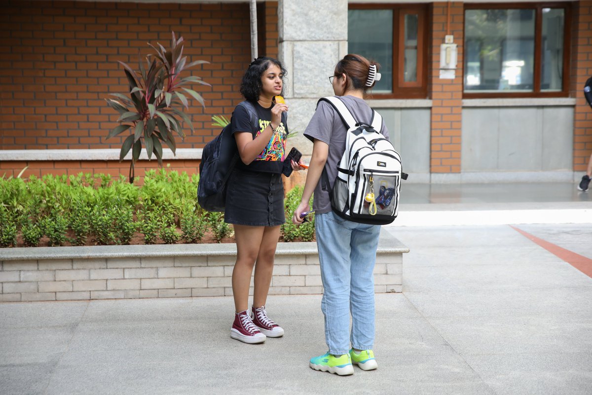 AISChennai's tweet image. Celebrations —big or small—are an integral part of our culture here at #AISChennai. We celebrated every #AISCHighSchool student being in attendance on campus with popsicles in the courtyard.

#AISCLearner