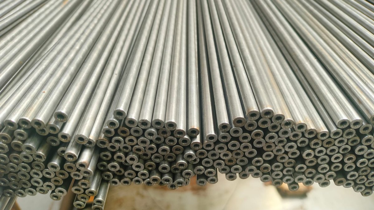 SainestTubesPvt's tweet image. #QualityTubes #CustomizedManufacturing #TubeProduction #IndustrialQuality #PrecisionEngineering #RigorousTesting #TubeManufacturer #TailoredSolutions #ExploreSainest #SainestTubes