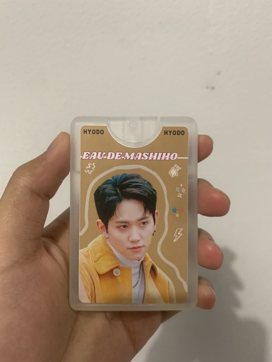 OizXRose's tweet photo. TEUME / MASHMELLOWS MOOTS , brand perfume aku @byhyodo lagi adain giveaway nii sama @mashiho_p7 , yuk ikutaaan , ini salah satu contoh realpic perfumenya yaa
#MASHIHO #mashmellows https://t.co/9aCes6sUaa