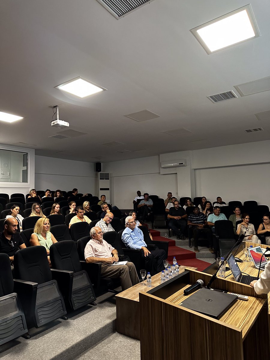 caucampus's tweet photo. Doç. Dr. Mehtap Köse Ulukök ve Yrd. Doç. Dr. Hasan Tangül, 2023-2024 Güz Dönemi Çevrimiçi Eğitim’de Kullanılacak Uygulamalar Hakkında Akademisyenlerimize Bilgilendirme Semineri Gerçekleştirdi 🧡
#OnceSen #YouFirst #csu #csuseminer #güzdönemi https://t.co/Cjsf3AWI8k