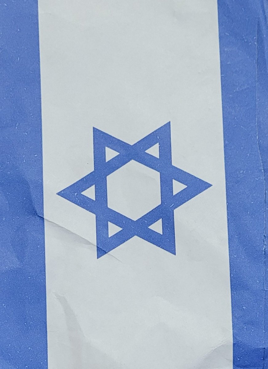 b_a_r_m's tweet image. 